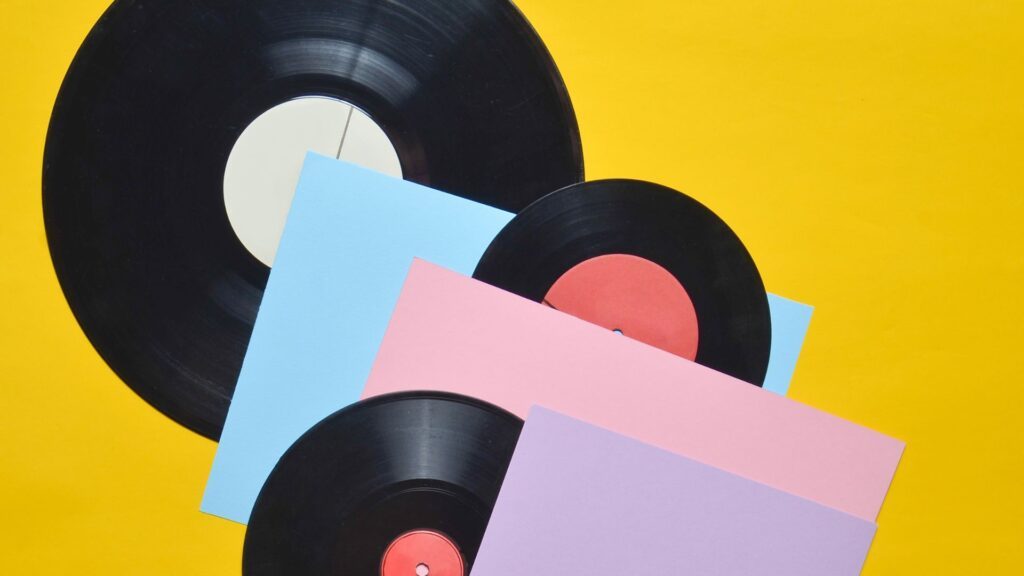 45 vs 33 Vinyl Records: Key Differences, Sound Quality, Collectibility, and How to Choose